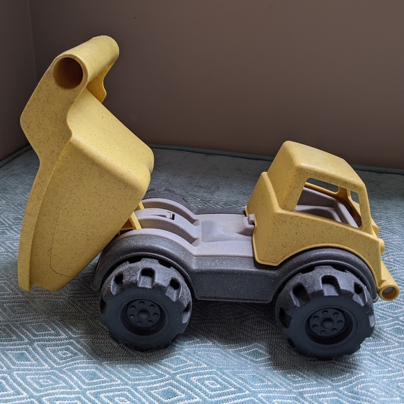 Sprig Toys Eco Dump Truck - Picture 5 of 10